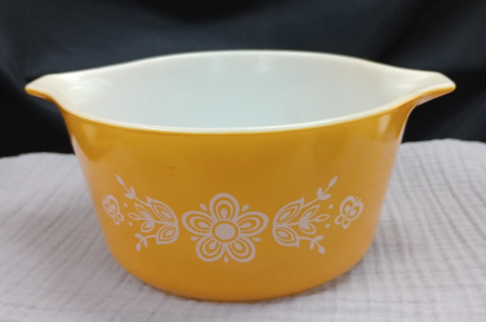 Vintage Pyrex BUTTERFLY GOLD Casserole without Lid 473 - 1 quart Dish Oven Safe